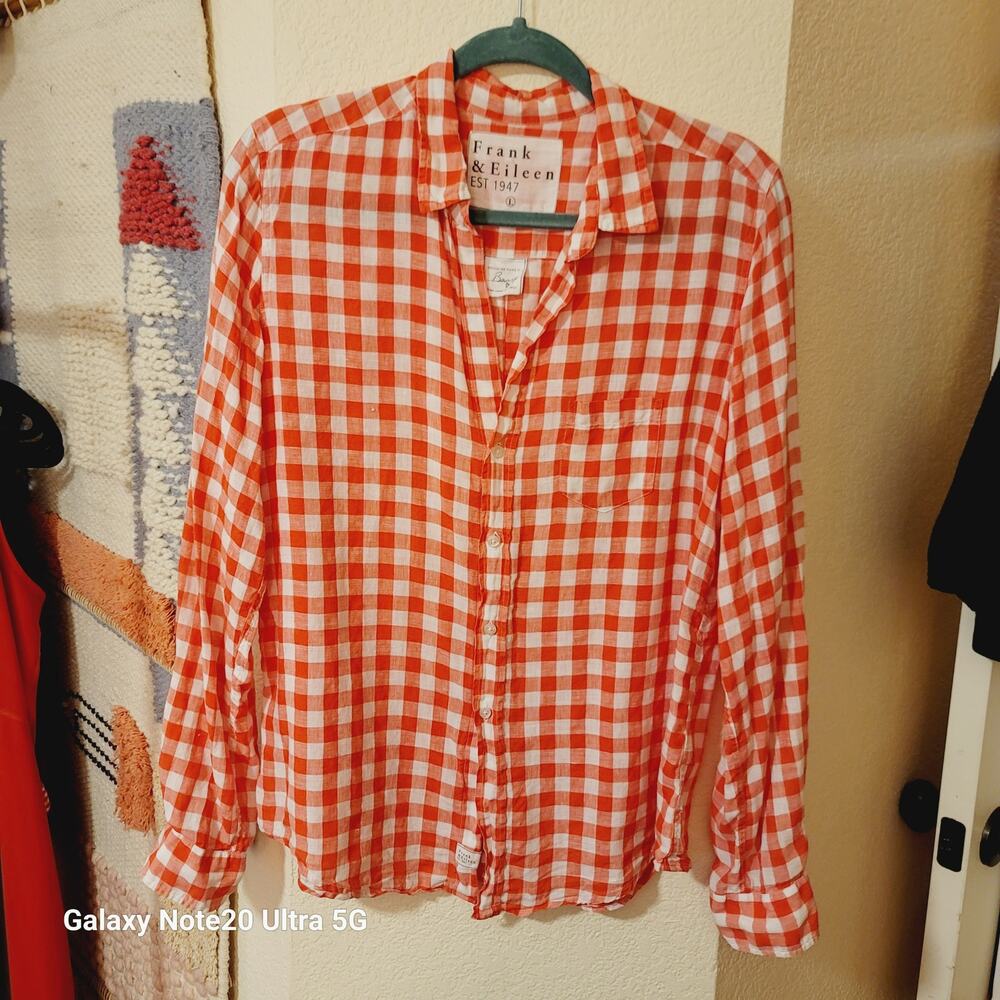 Frank & Eileen Barry Tailored Button-Up Shirt in Red/White Check, sz Large